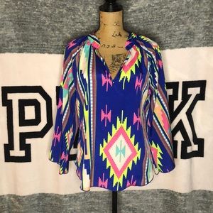 ✨3/$25✨Karlie Sheer Vneck Blouse✨